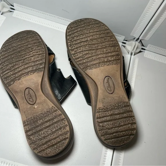 Clarks Collection Roseville Bay Slide Sandal Black Leather Sz 7 Women - Picture 3 of 3